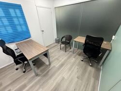 Highland Centre (D19), Office #593829691